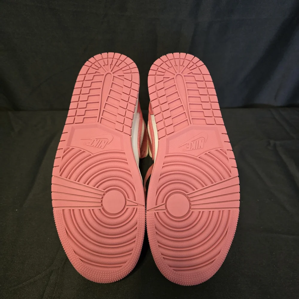 Jordan 1 Women's Mid 'Guava Ice' - Picture 10 of 11